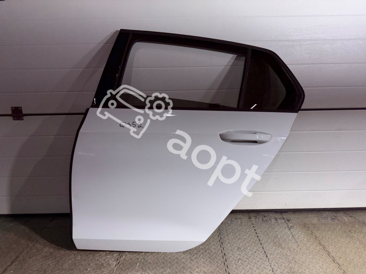 Дверь левая задняя Volkswagen Golf 8 R