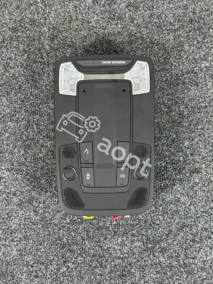Передний потолочный плафон AUDI A3/S3/RS3 8Y 8Y0947135E