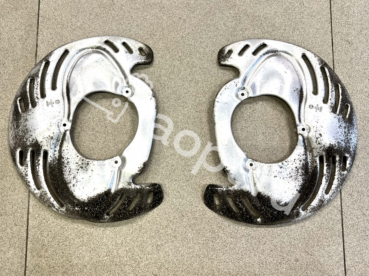 Грязевые щитки оригинал VAG PQ Audi RSQ3 Brembo 8pot 365x34