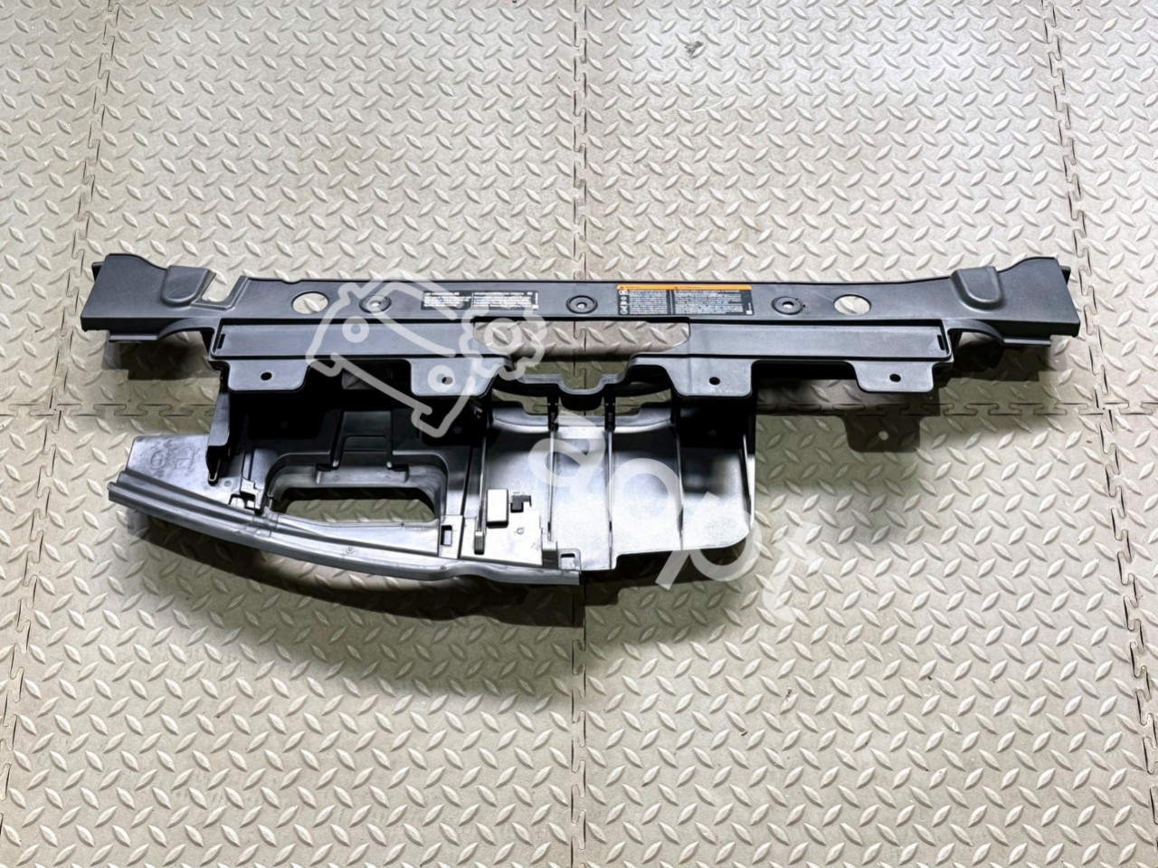 Накладка передней панели, дефлектор GM Chevrolet Cruze J300, J305, J308