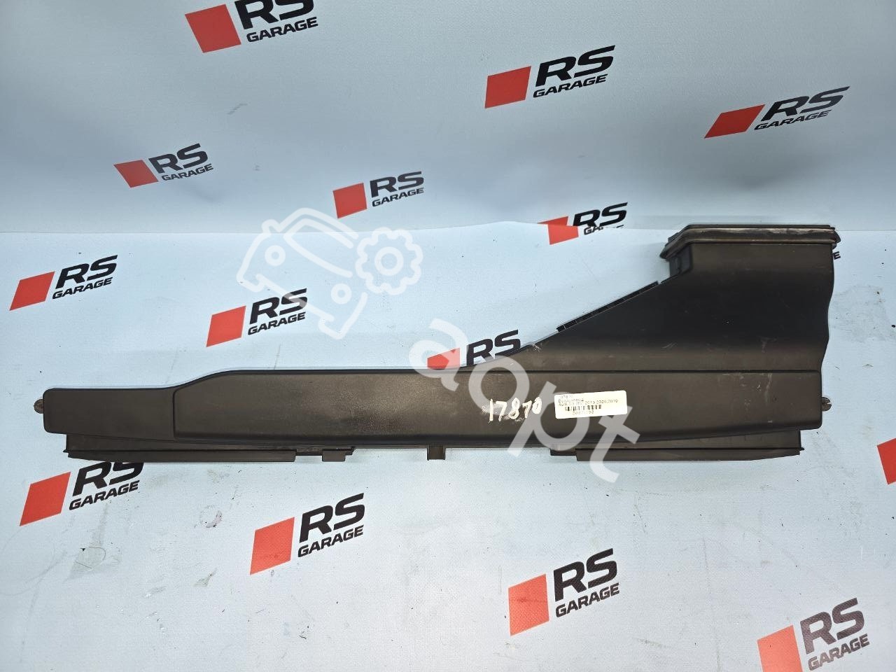 Воздуховод Audi RS3, RSQ3, TTRS 2.5 TFSI evo DAZA, DNWA, Volkswagen Arteon R, Passat B8, Tiguan, Allspace 2.0 TDI Bi-Turbo, Skoda Kodiaq RS, Seat Formentor Cupra