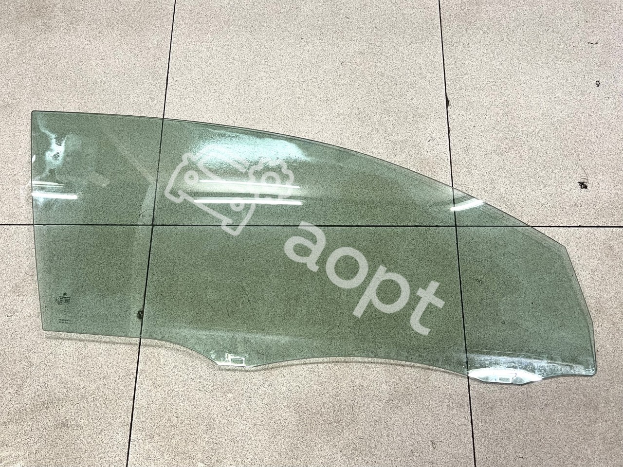 Стекло правой двери оригинал Volkswagen Golf VI GTI, R 3дв.