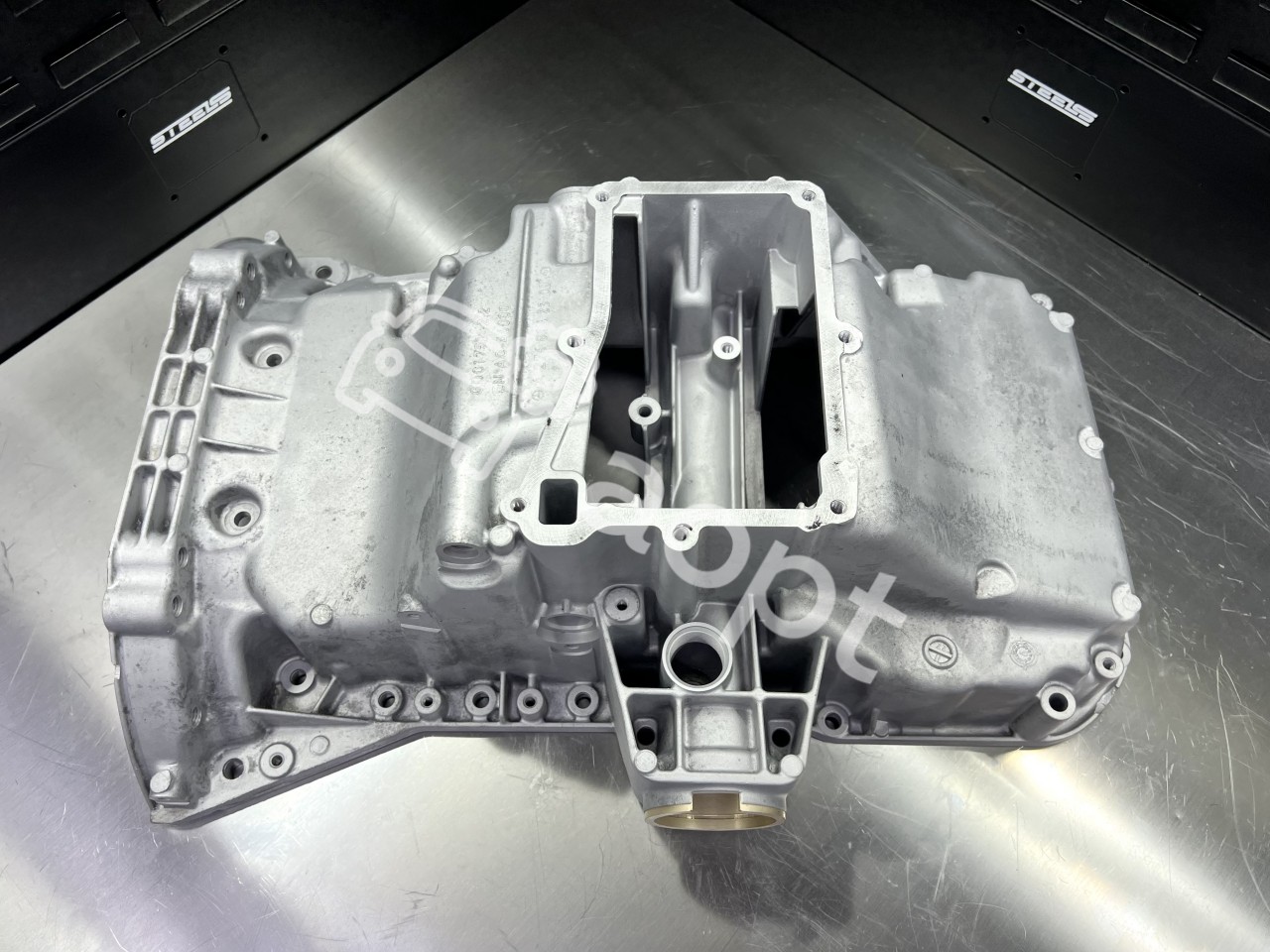 Масляный поддон Mercedes-Benz M276 V6 3.0L 4Matic