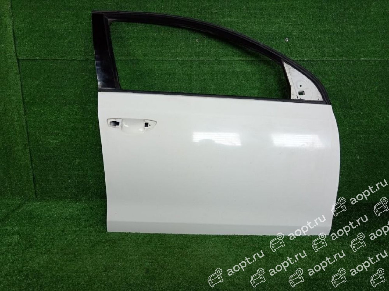Дверь передняя правая VW Golf 6