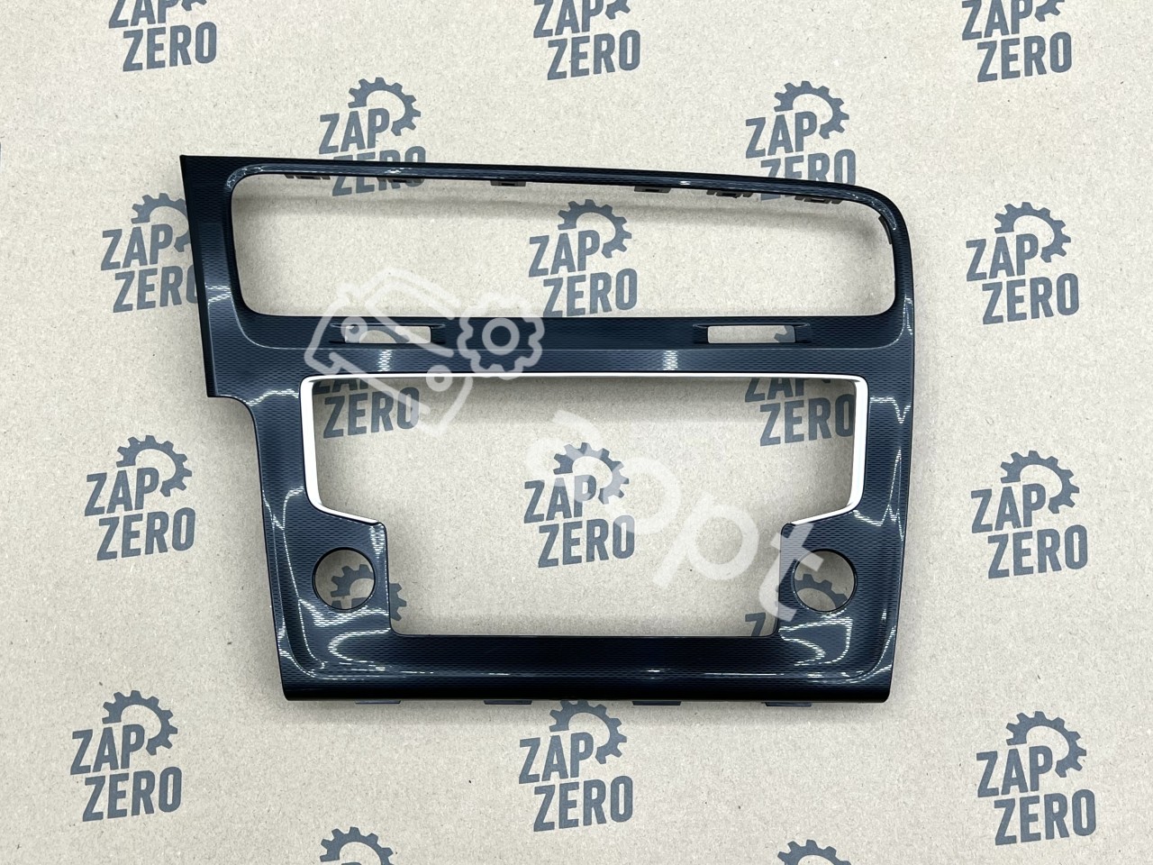 Рамка дефлектора и экрана 5.8 дюймов Volkswagen Golf 7 GTI