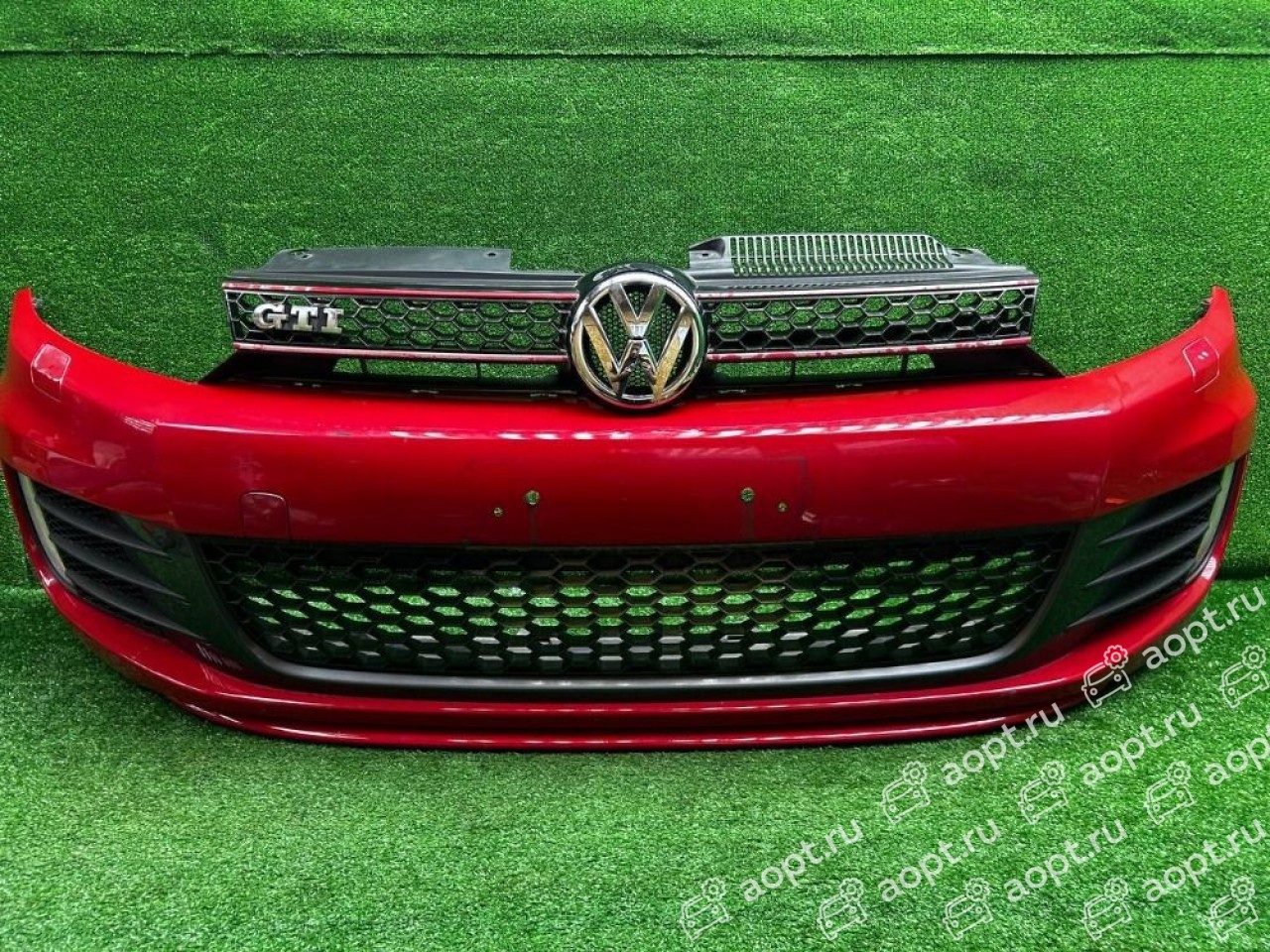 Бампер передний Volkswagen Golf Mk6 GTI