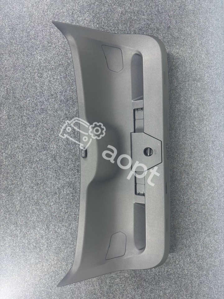 Карта крышки багажника VW T-ROC 2GA867605D