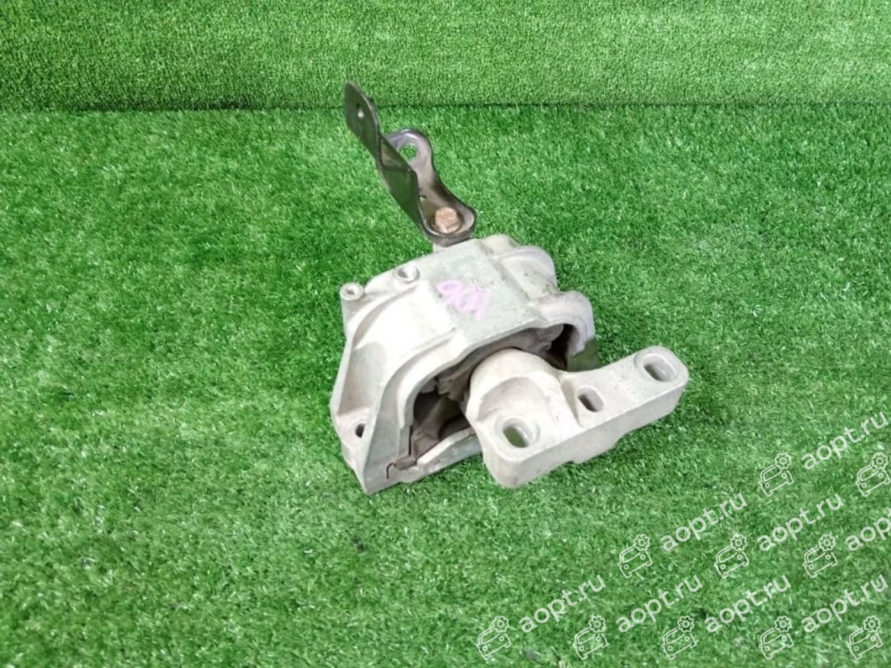 Подушка двигателя Audi A3 8P Volkswagen Scirocco