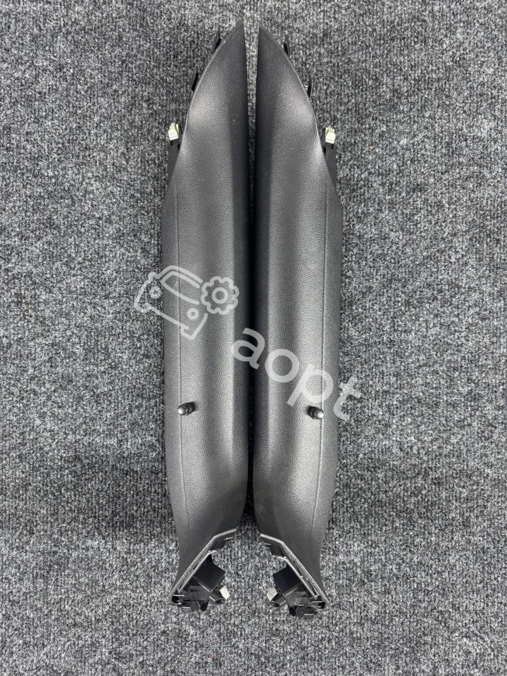 Комплект обшивки багажника VW T-ROC  2GA867703; 2GA867704