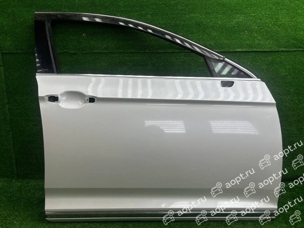 Дверь передняя правая Volkswagen Passat B8