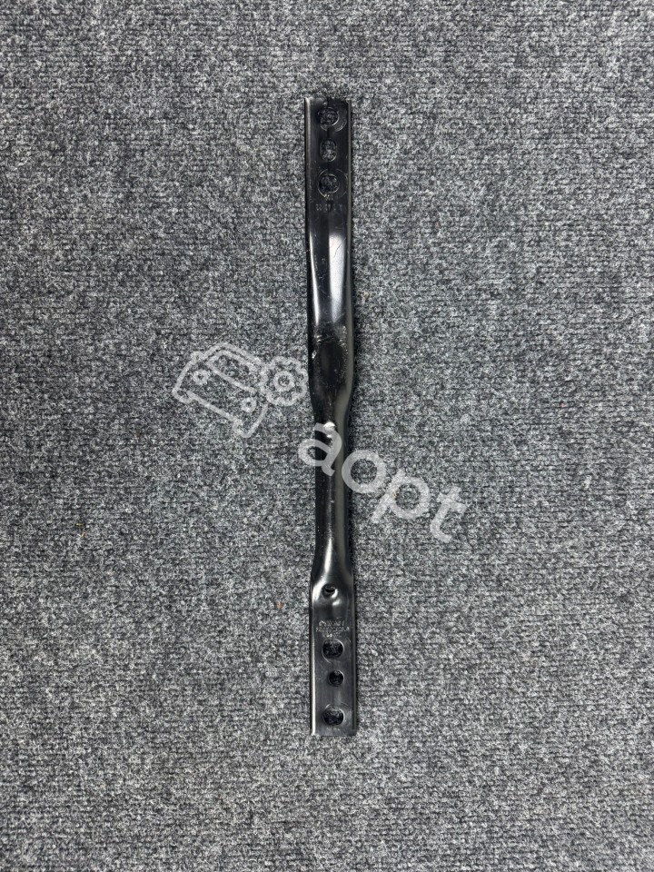 Поперечина тоннеля VW T-ROC 5Q0802128A
