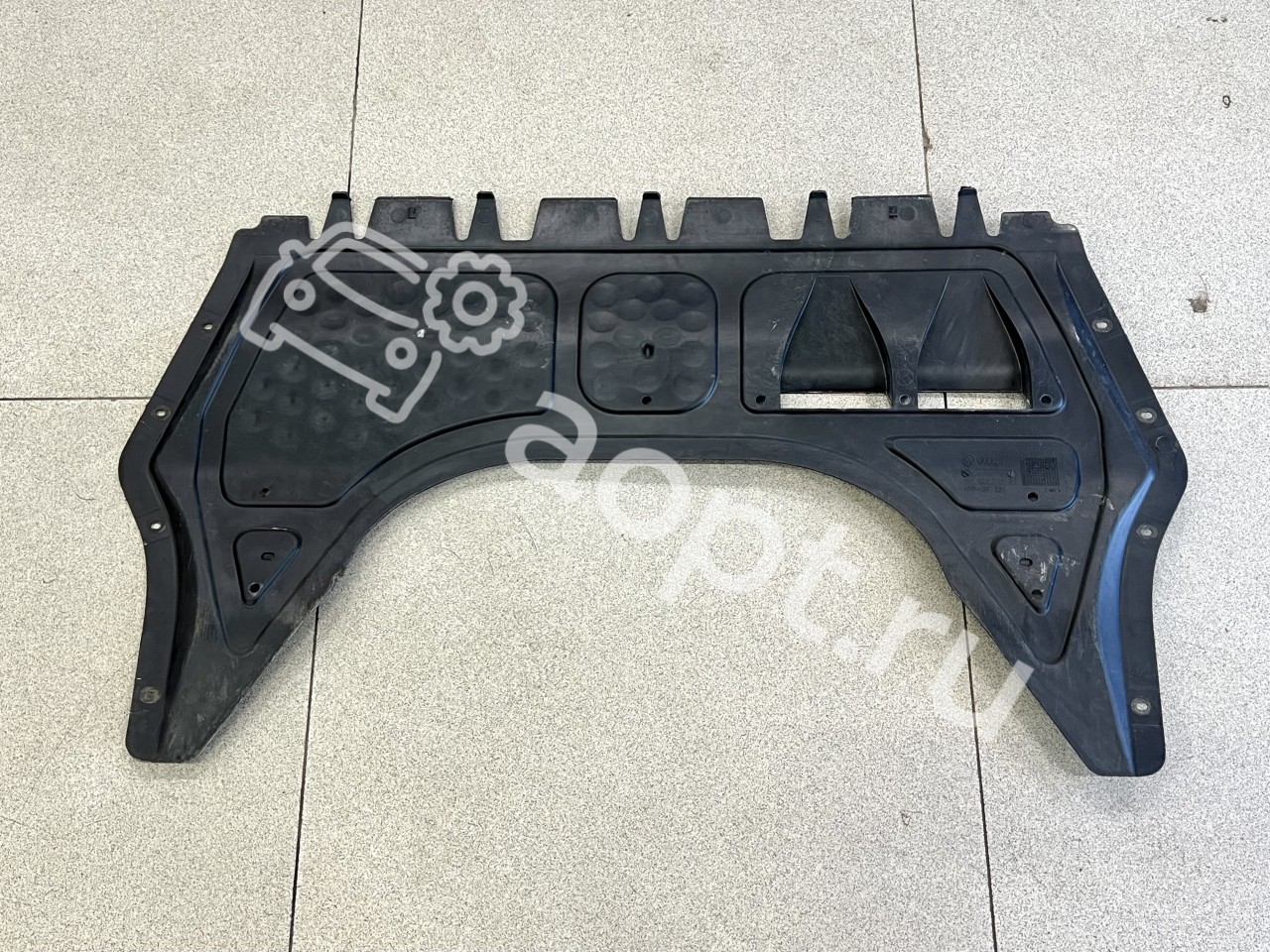 Пыльник двигателя оригинал VAG Audi A3, Volkswagen Golf 5, 6 GTI, R, Scirocco, Jetta, Touran, Caddy, Skoda Octavia A5 RS, Superb, Yeti, Seat Altea Freetrack, Leon Cupra