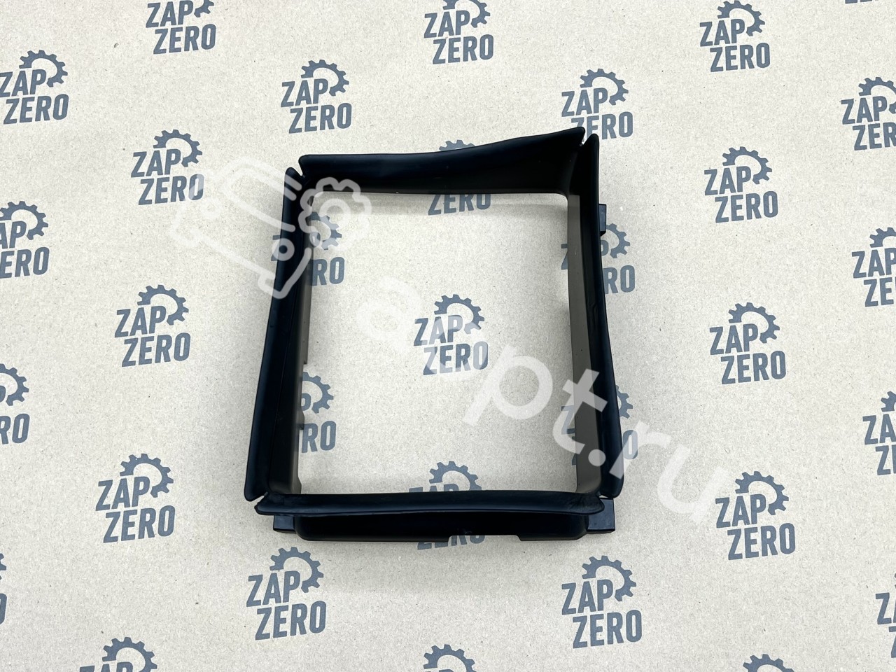 Воздуховод допрадиатора ОЖ задний правый Audi RS3 8V 2.5 TFSI DAZA, DNWA, CZGB