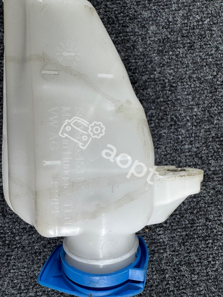 Бачок стеклоомывателя VAG 5Q0.955.453.BF