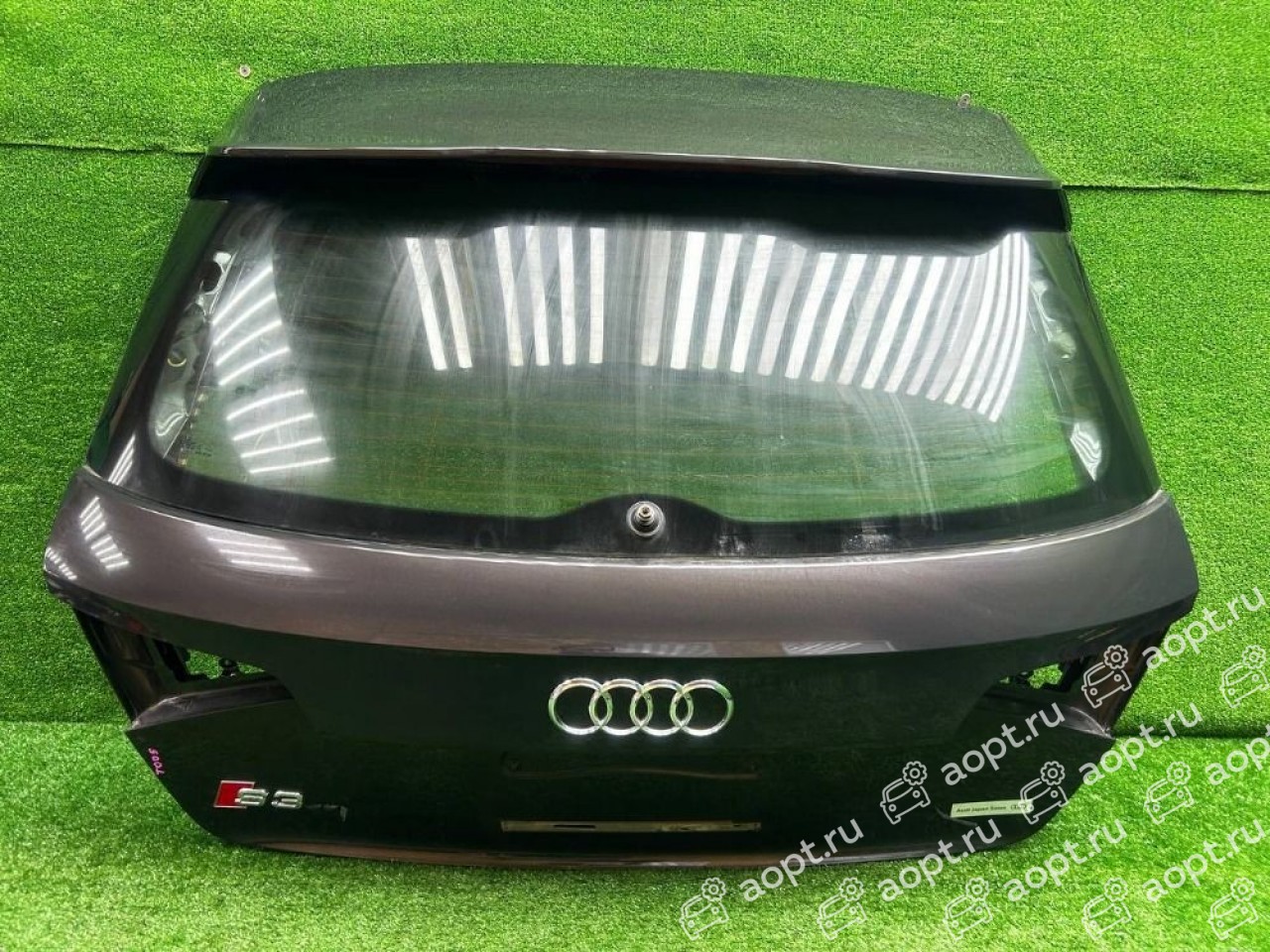Крышка багажника Audi A3 8V хетчбек