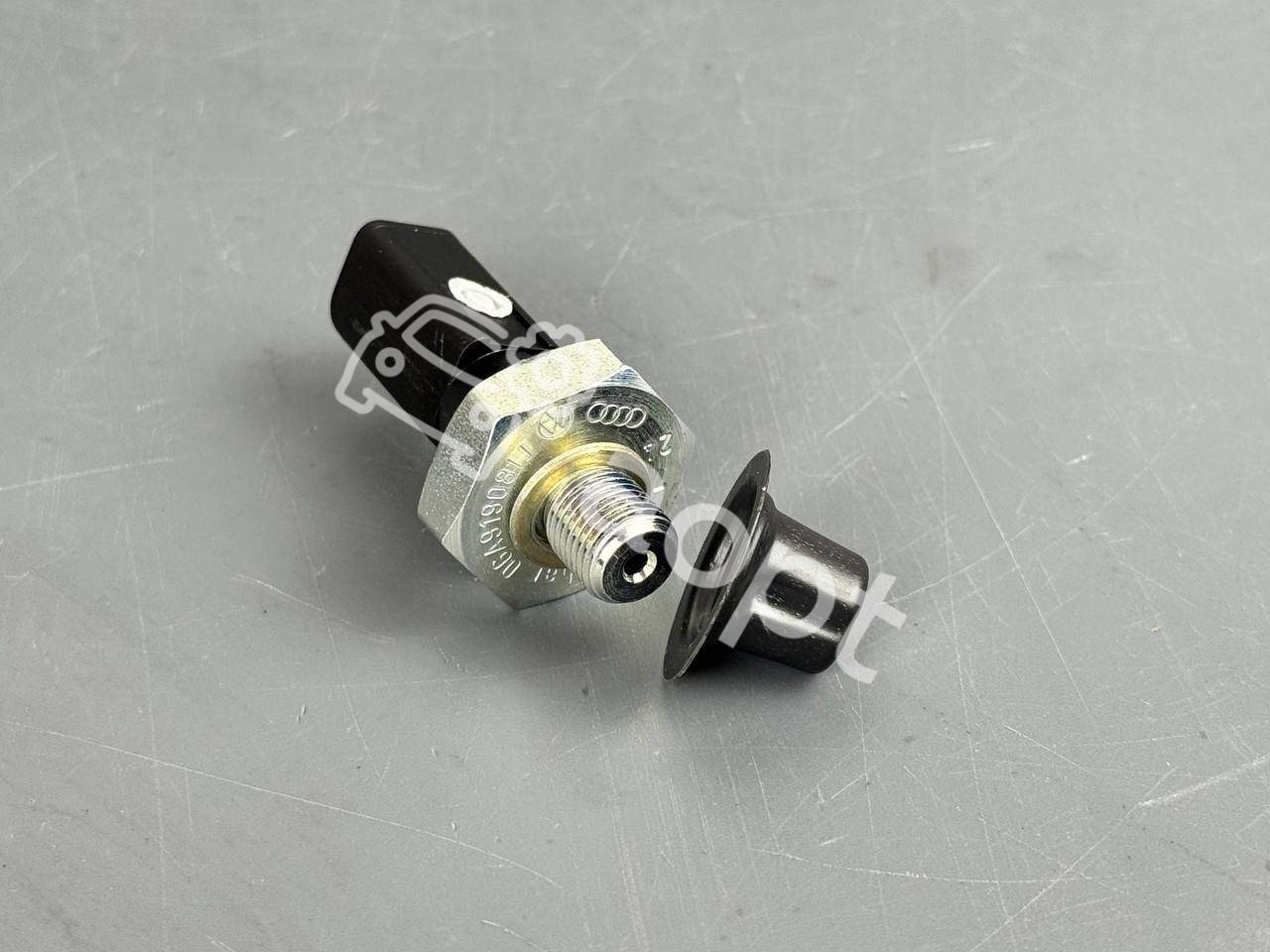 Датчик давления масла черный 1,20-1,60bar оригинал VAG