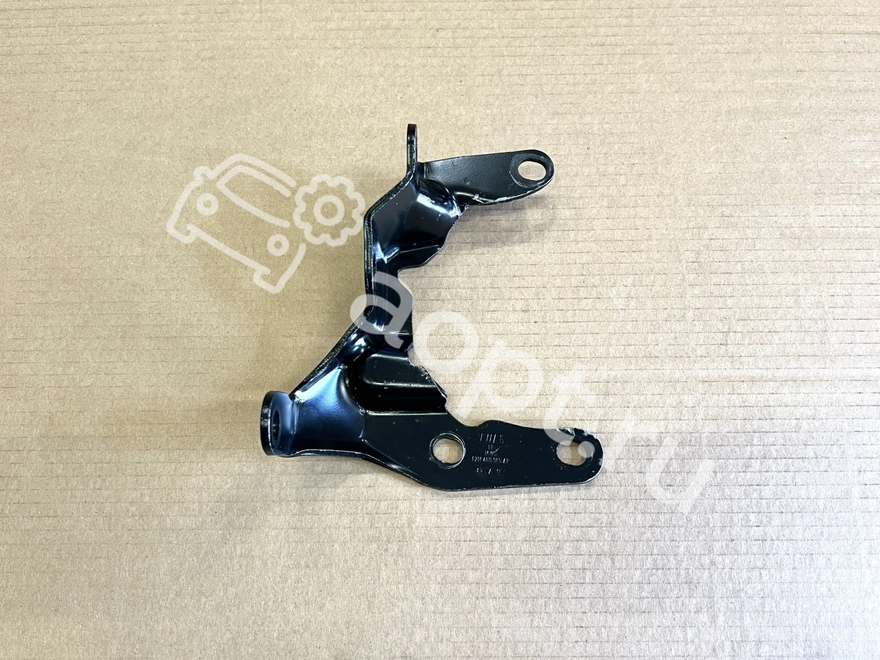 Кронштейн редуктора 6-ст МКПП MQ350 VAG 2.0 TDI Audi A3, Q3, TT Quattro, Volkswagen Passat B6, B7, CC, Caddy, Golf V, VI 4Motion, Skoda Octavia A5, Superb, Yeti 4x4, Seat Altea
