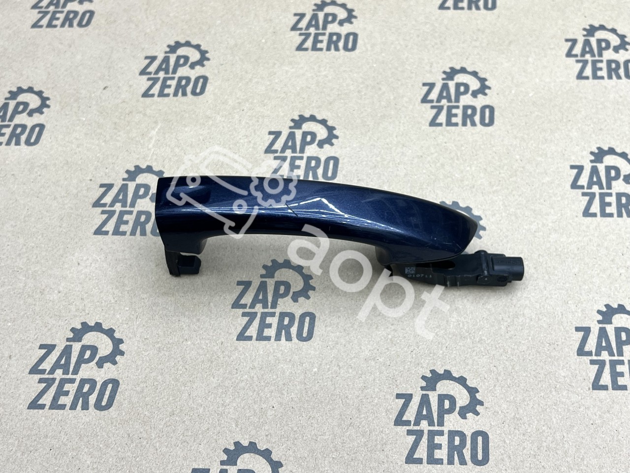 Ручка двери правая с бесключевым доступом Kessy оригинал Volkswagen Touareg NF