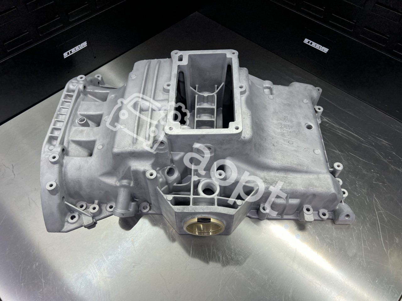 Масляный поддон Mercedes-Benz M642 V6 3.0L CDI 4Matic