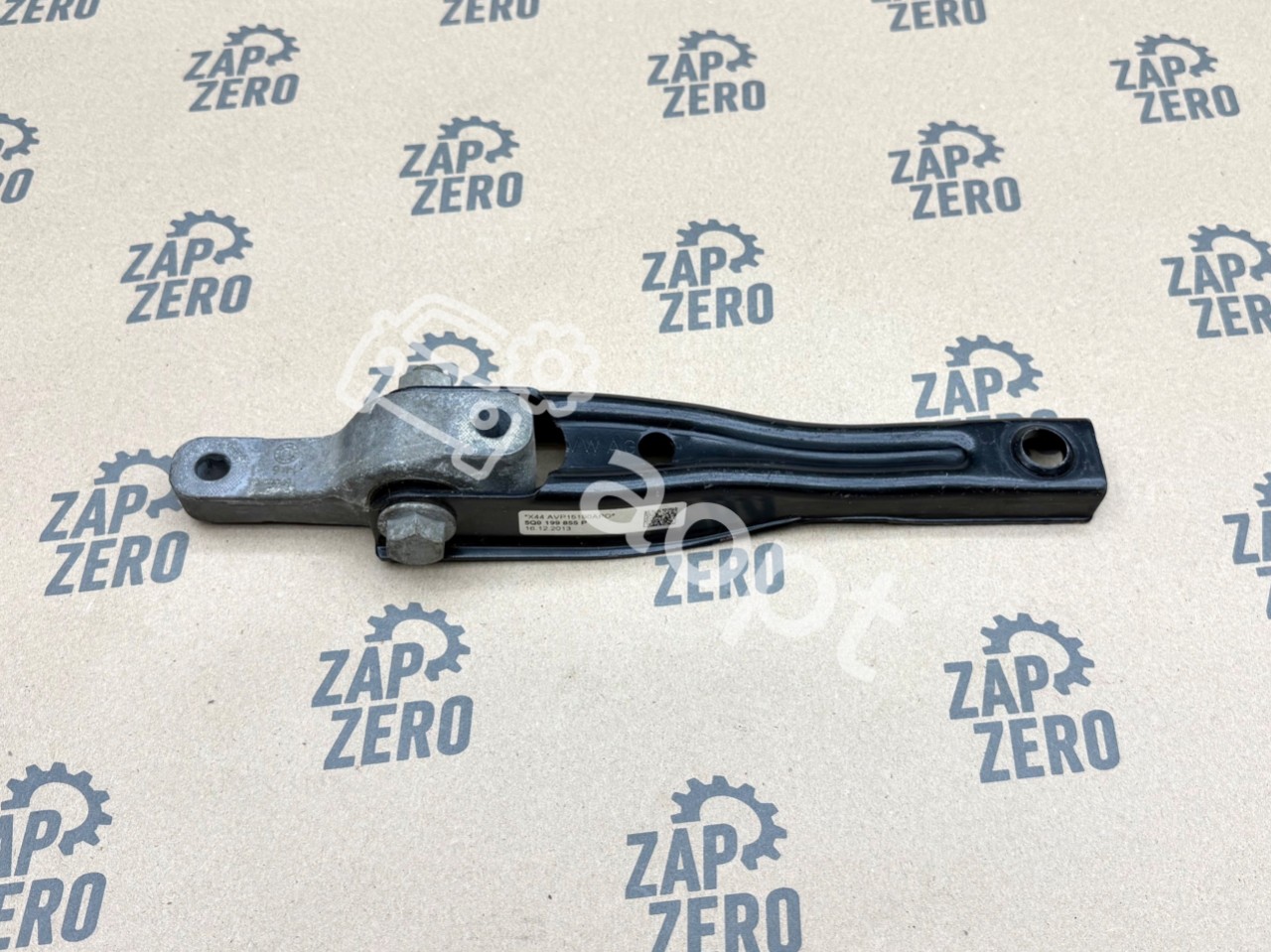 Нижняя опора двигателя оригинал VAG MQB 6-ступ DSG DQ250, МКПП MQ250 Skoda Octavia A7, Audi A3, TT, Volkswagen Golf 7, Arteon, Caddy, T-Roc, Seat Leon