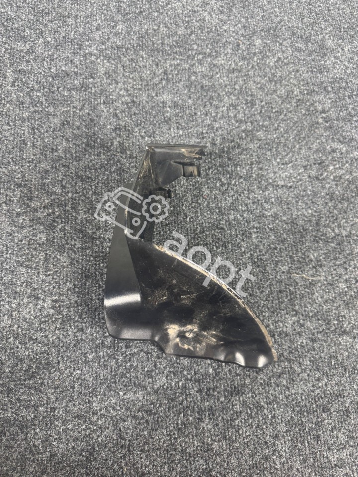 Накладка заднего фонаря VW GOLF MK8 5H0945311B