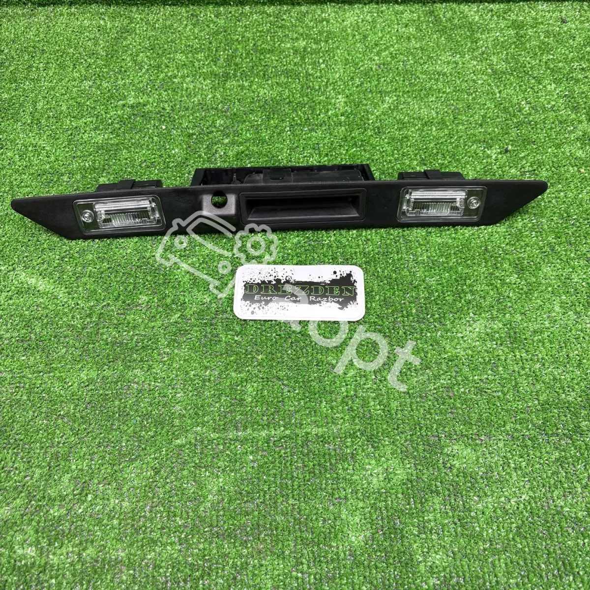 Планка подсветки номера под камеру Audi Q7 4L  A6