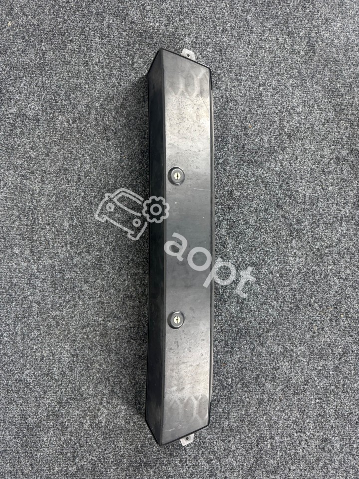 Кожух абсорбера переднего бампера AUDI RSQ3 8U 8U0807217B