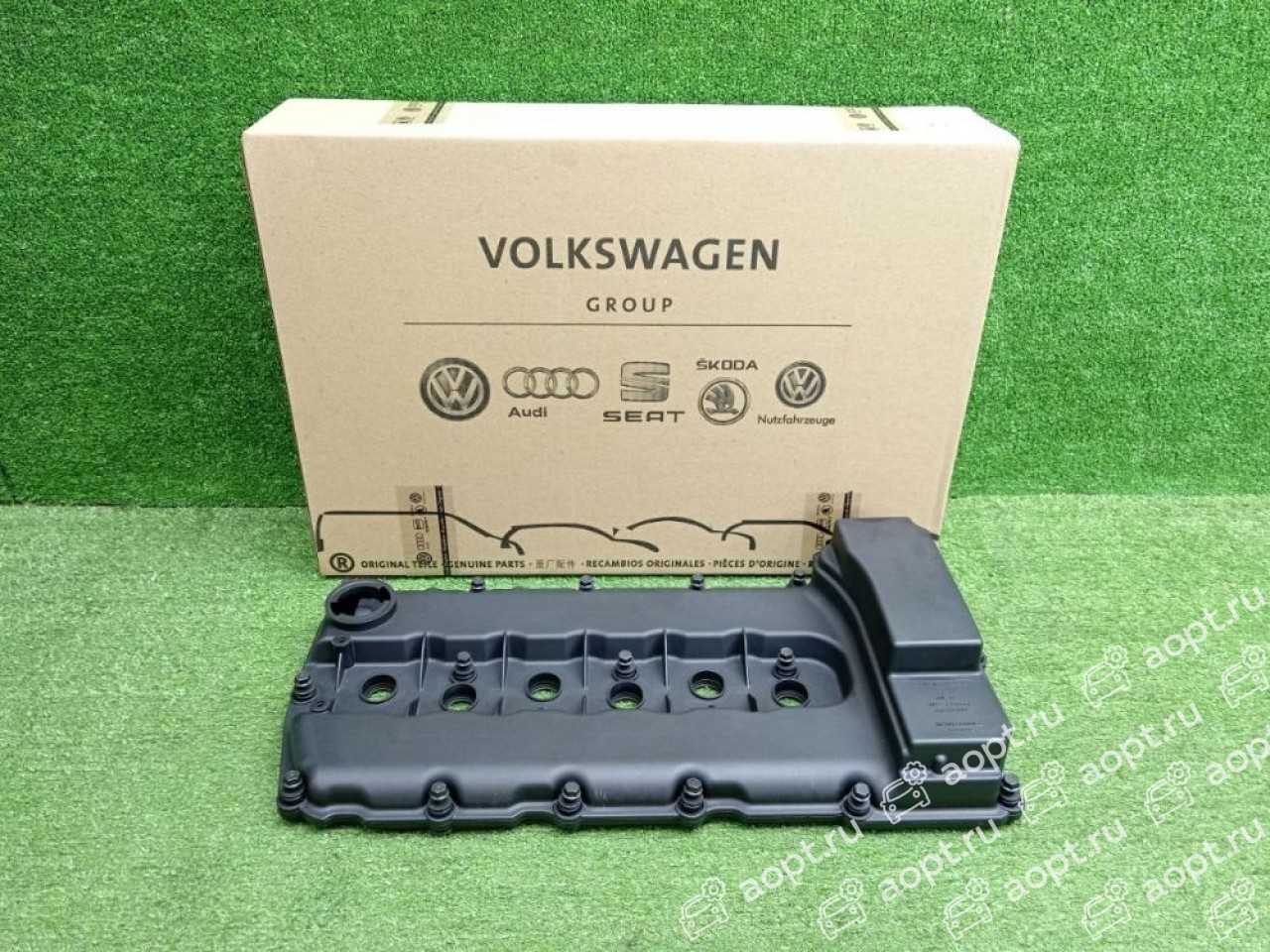 Клапанная крышка VW Audi 03H103429L 3.6