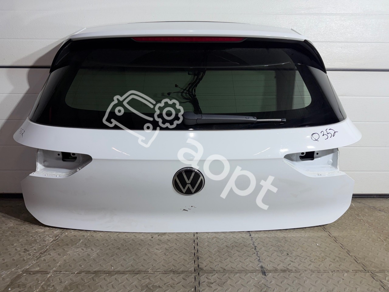 Крышка багажника Volkswagen Golf 8 R