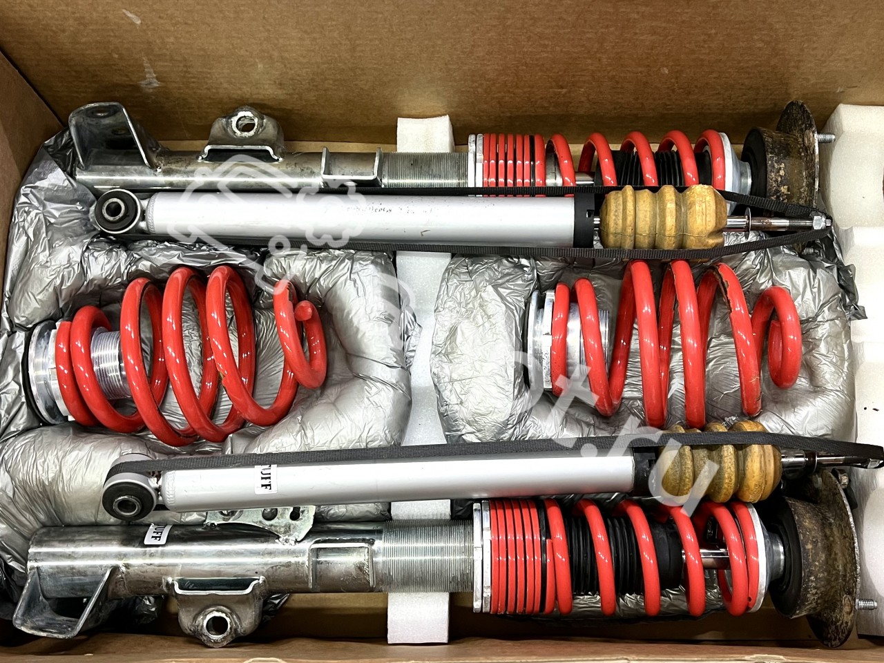 Комплект винтовой подвески Lowstuff Evo-l на BMW E36