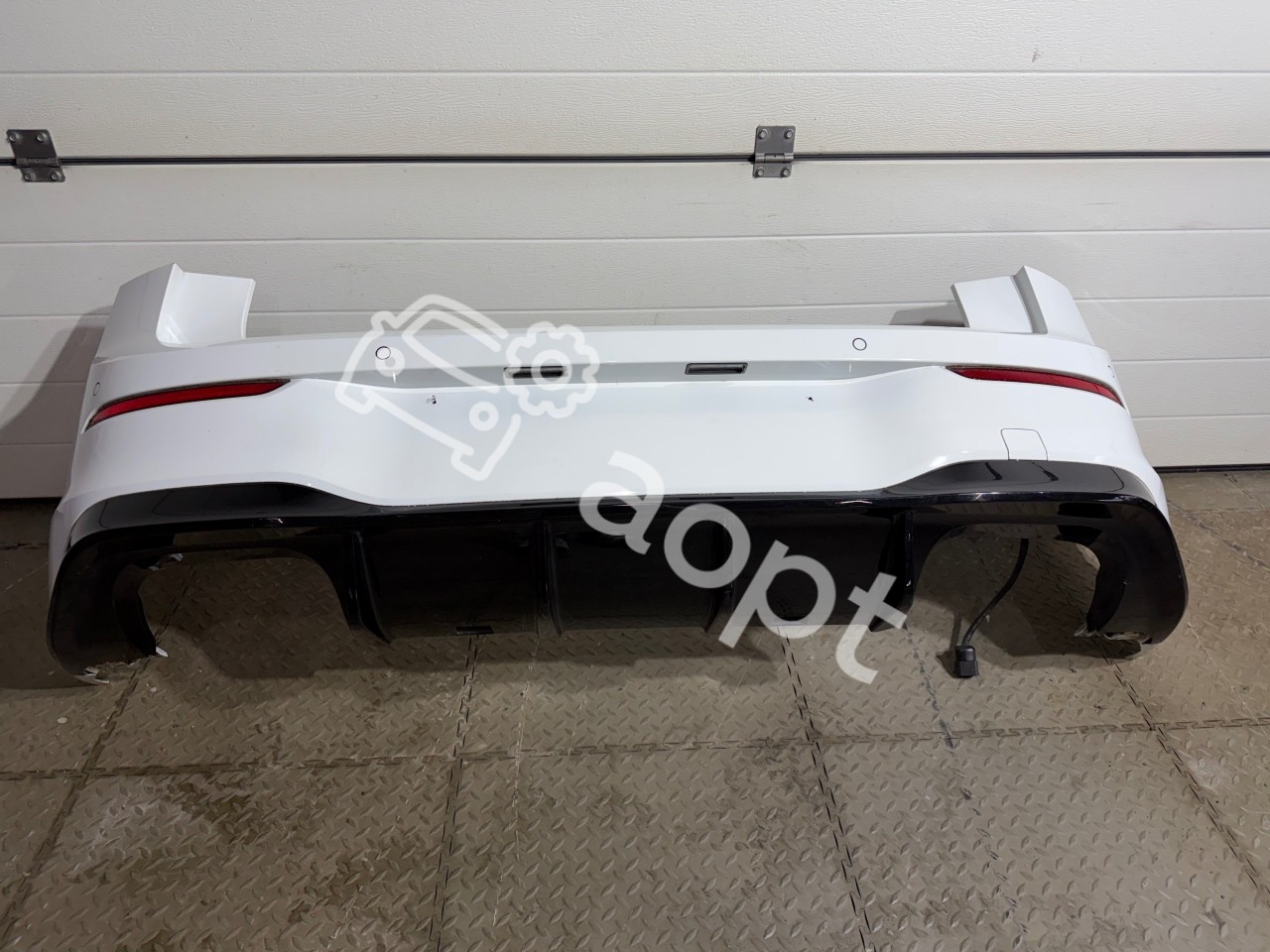 Бампер задний в сборе Volkswagen Golf 8 R