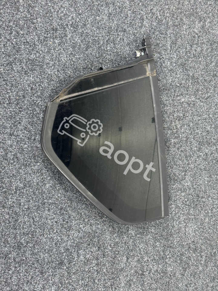 Форточка задней левой двери VW GOLF MK8 5H4845212