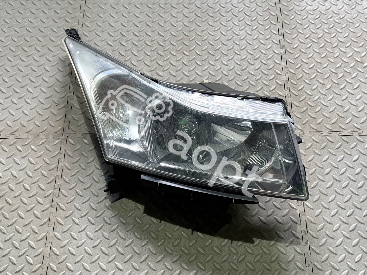 Фара передняя правая Chevrolet Cruze J300, J305, J308