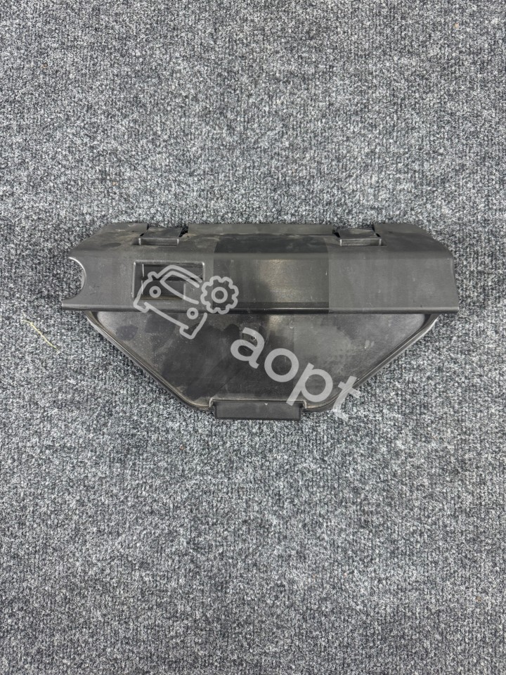Кожух защиты от кражи AUDI 8W5827569