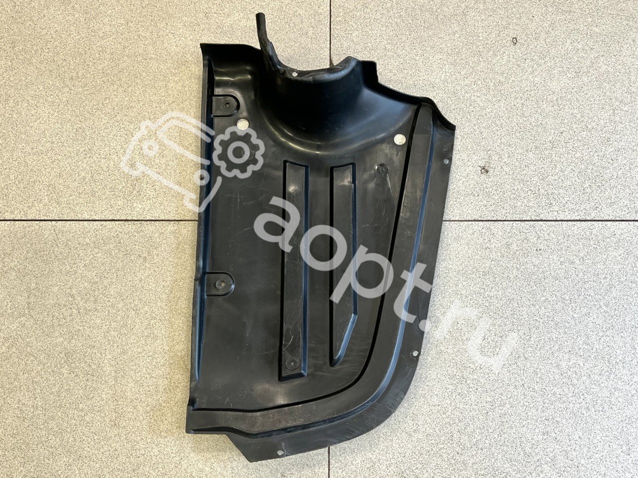 Пыльник защита днища сзади Volkswagen Passat B6, B7