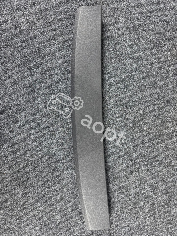 Обшивка крышки багажника (верхняя) VW T-ROC 2GA867707