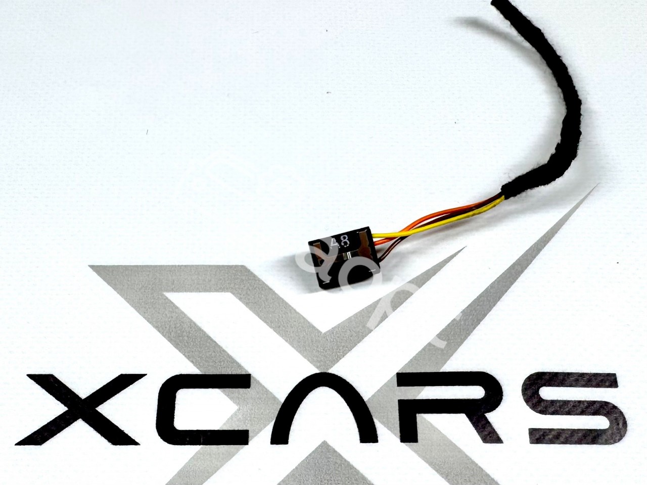Разъем 4 pin салонного освещения VAG, AUDI, Volkswagen, SKODA, SEAT