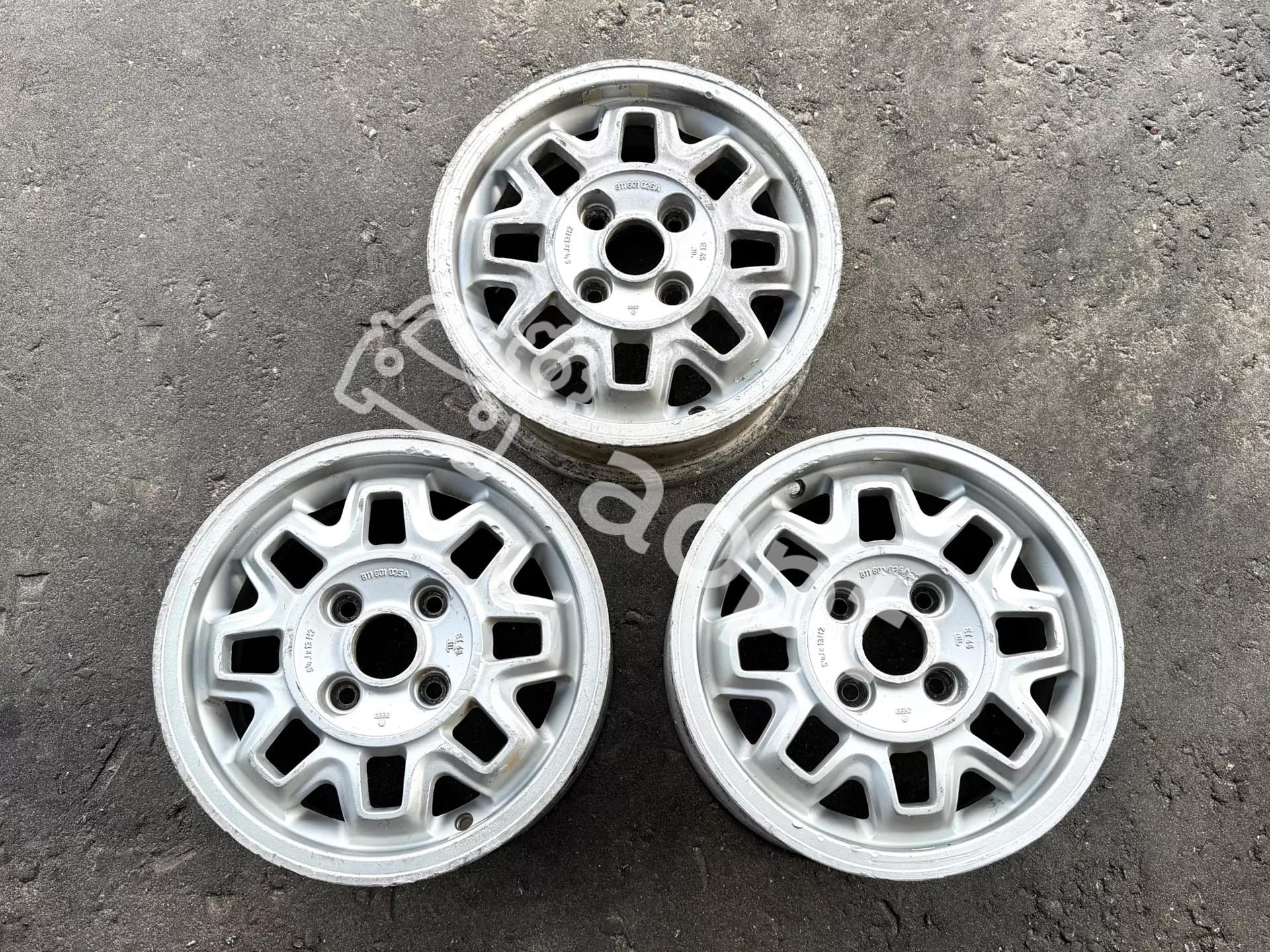 Диск литой R13-5,5J 4x100 оригинал VAG Audi 80, 90, Coupe