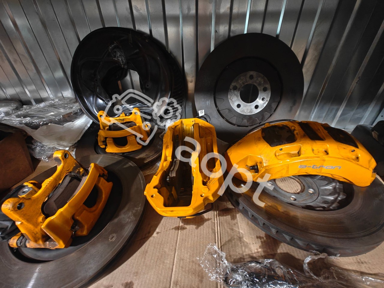 Комплект тормозной системы Brembo 6pot Audi E-tron 400, 350 мм