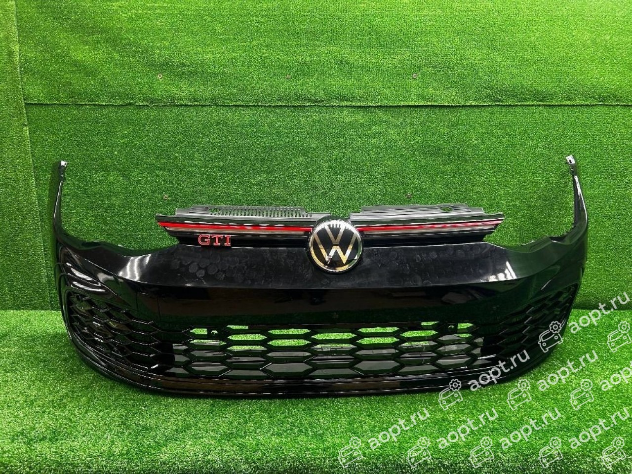 Бампер передний Volkswagen Golf Mk8 GTI
