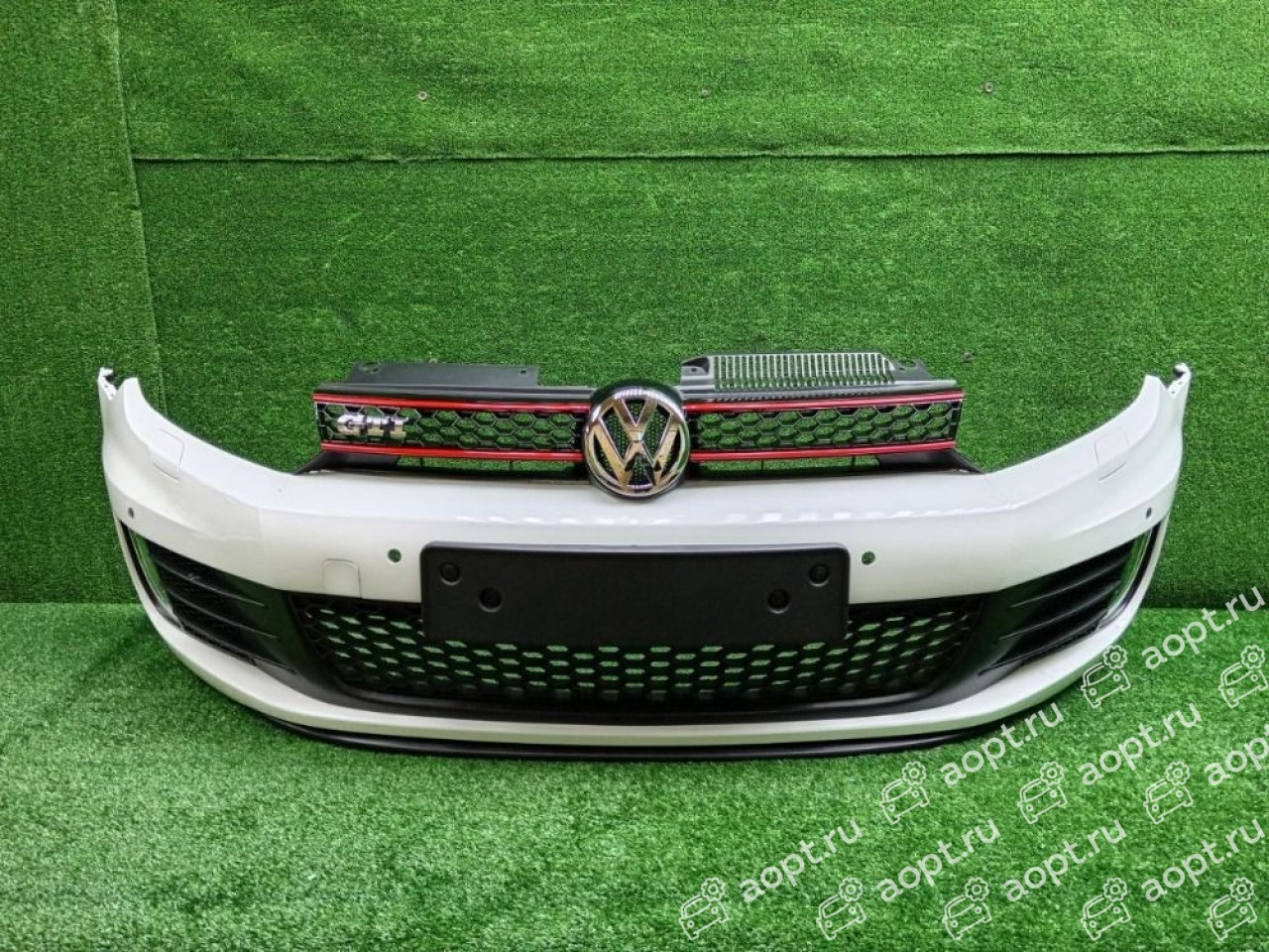 Бампер передний Volkswagen Golf 6 GTI