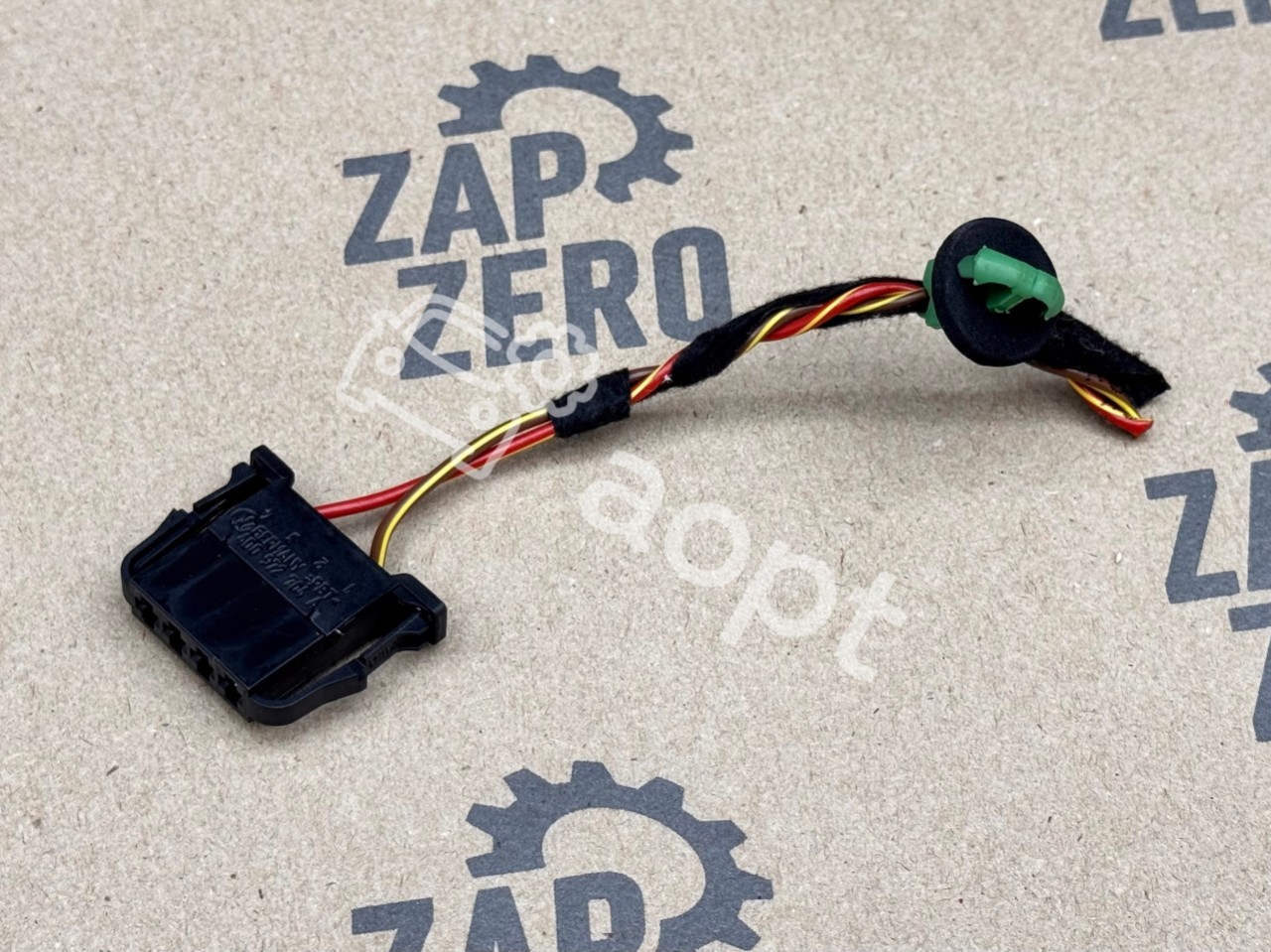 Разъем 4 pin VAG Audi, Volkswagen, Skoda, Seat