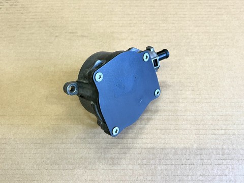 Вакуумный насос Audi RS3, RSQ3, TTRS 2.5 TFSI CEPA, CZGB, CTSA, DAZA, DNWA, CZGA, CEPB