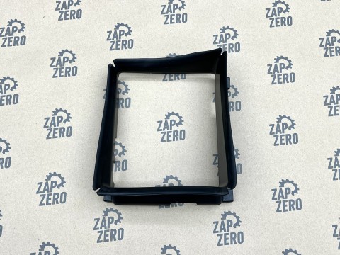 Воздуховод допрадиатора ОЖ задний правый Audi RS3 8V 2.5 TFSI DAZA, DNWA, CZGB