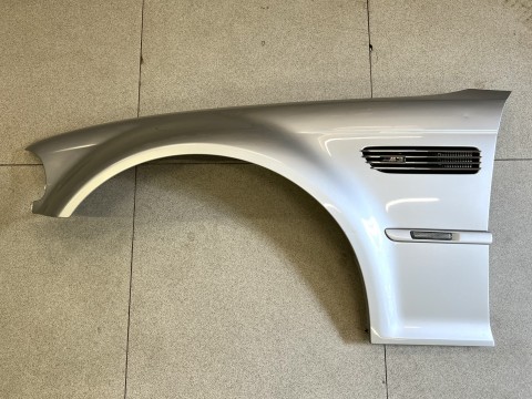 Крыло переднее левое оригинал BMW M3 CSL E46