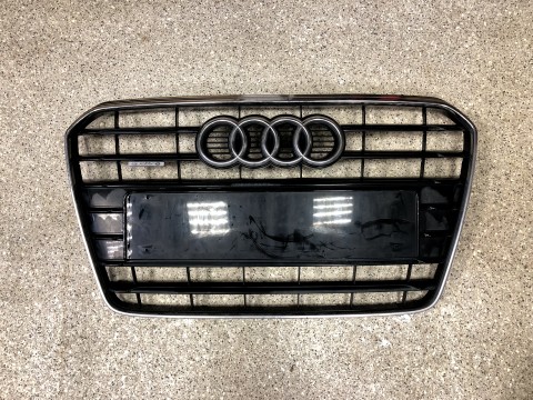 Решетка радиатора с эмблемой Audi A5 Coupe, Sportback Quattro
