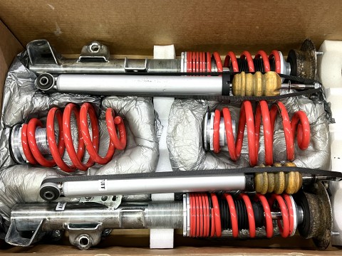 Комплект винтовой подвески Lowstuff Evo-l на BMW E36