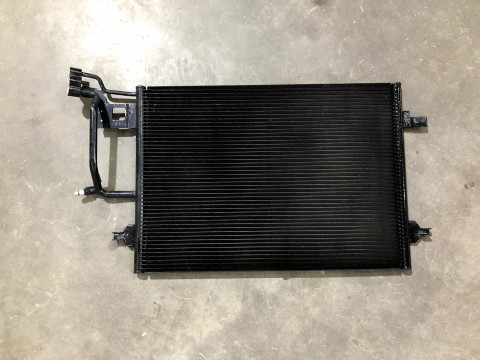 Радиатор кондиционера оригинал Audi A6 C5 Allroad