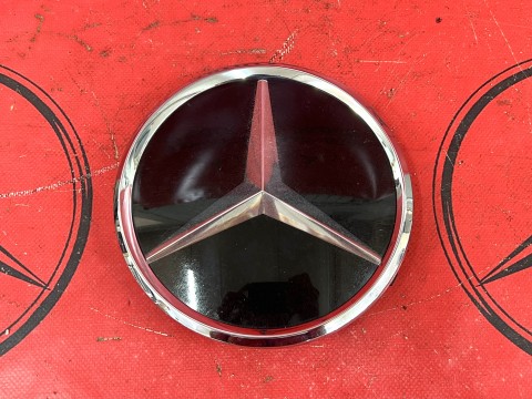 Эмблема в решетку радиатора оригинал Mercedes-Benz W204 C-Class, W207 E-Class, W216 S-Class Coupe