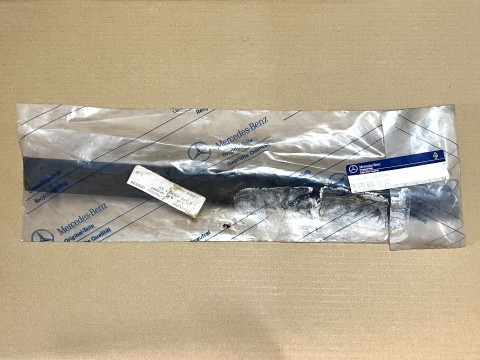 Накладка на крыло слева оригинал Mercedes-Benz W170 SLK